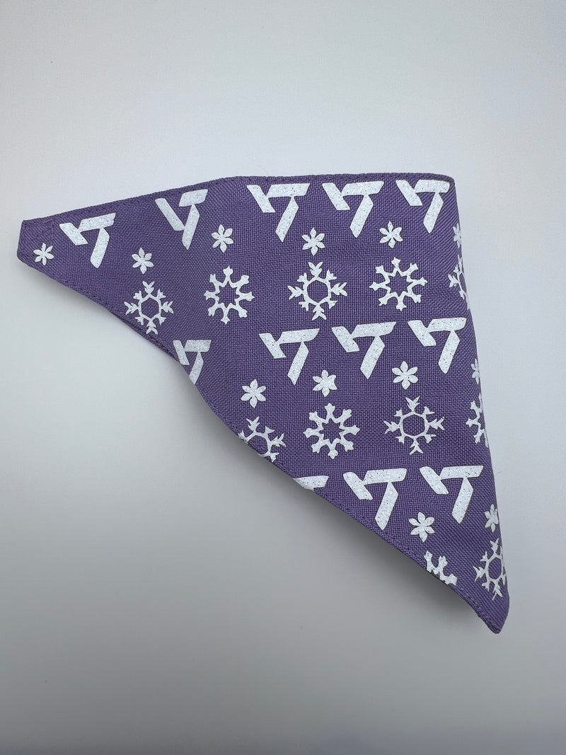 Seventeen Holiday Winter Pet Bandana